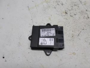 Gebruikte Comfort Module Opel Vectra C Caravan 3.0 CDTI V6 24V Prijs € 26,25 Margeregeling aangeboden door Reclycar De Boer BV