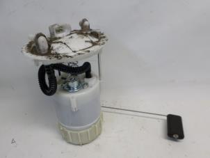 Begagnade Elektrisk bränslepump Renault Espace (JK) 2.0 Turbo 16V Grand Espace Pris € 26,25 Marginaltabell erbjuds av Reclycar De Boer BV