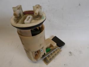 Gebruikte Brandstofpomp Elektrisch Citroen Saxo 1.0i X Prijs € 26,25 Margeregeling aangeboden door Reclycar De Boer BV