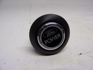 Begagnade Start/stopp-brytare Ford Focus 3 Wagon 1.6 TDCi Pris € 21,00 Marginaltabell erbjuds av Reclycar De Boer BV