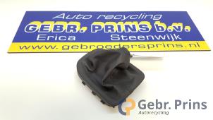 Gebruikte Versnellingspookhoes Kia Rio Prijs € 20,00 Margeregeling aangeboden door Autorec. Gebr. Prins b.v.