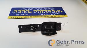 Begagnade Bakdörrhandtag, minibuss/van Opel Vivaro 1.6 CDTI 95 Euro 6 Pris € 30,25 Inklusive moms erbjuds av Autorec. Gebr. Prins b.v.