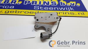 Gebruikte Bandenspanningsensor Lexus IS (E2) 250 2.5 V6 24V Prijs € 20,00 Margeregeling aangeboden door Autorec. Gebr. Prins b.v.