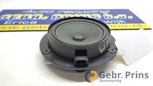 Begagnade Högtalare Mercedes B (W245) 1.5 B-160 16V Pris € 15,00 Marginaltabell erbjuds av Autorec. Gebr. Prins b.v.