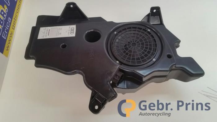 Bashögtalare från en Audi A3 (8P1) 1.4 TFSI 16V 2009