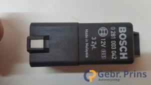 Gebruikte Voorgloei Relais Volkswagen Polo V (6R) 1.2 TDI 12V BlueMotion Prijs € 20,00 Margeregeling aangeboden door Autorec. Gebr. Prins b.v.