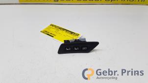 Begagnade Brytare, eldrivet säte Toyota Avensis Wagon (T27) Pris € 15,00 Marginaltabell erbjuds av Autorec. Gebr. Prins b.v.