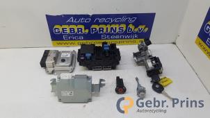 Gebruikte Contactslot + computer Suzuki Celerio (LF) 1.0 12V Dualjet Prijs € 150,00 Margeregeling aangeboden door Autorec. Gebr. Prins b.v.