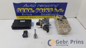 Używane Stacyjka + sterownik Mitsubishi Space Star (A0) 1.0 12V Cena € 150,00 Procedura marży oferowane przez Autorec. Gebr. Prins b.v.