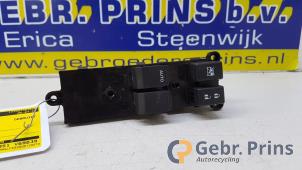 Gebruikte Schakelaar Elektrisch Raam Suzuki Celerio (LF) 1.0 12V Dualjet Prijs € 30,00 Margeregeling aangeboden door Autorec. Gebr. Prins b.v.