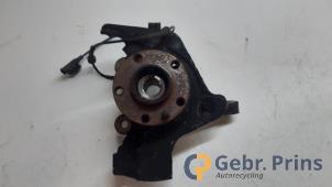 Gebruikte Fusee links-voor Fiat Doblo Cargo (263) 1.3 MJ 16V DPF Euro 5 Prijs € 35,00 Margeregeling aangeboden door Autorec. Gebr. Prins b.v.