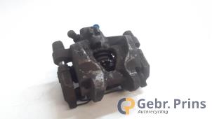 Gebruikte Remklauw (Tang) links-achter Mercedes C Estate (S204) 2.2 C-220 CDI 16V BlueEfficiency Prijs € 45,00 Margeregeling aangeboden door Autorec. Gebr. Prins b.v.