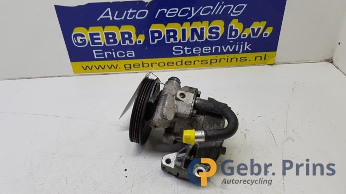Servostyrningspump från en Daewoo Aveo (250) 1.4 16V LS 2010