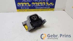 Begagnade Motorfäste Volkswagen Polo V (6R) 1.0 TSI 12V BlueMotion Pris € 25,00 Marginaltabell erbjuds av Autorec. Gebr. Prins b.v.