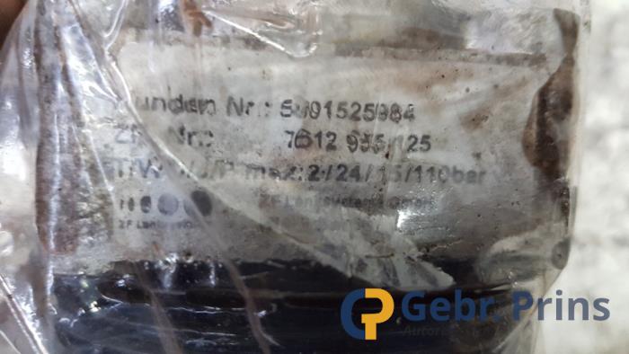 Servostyrningspump från en Fiat Ducato (250) 2.3 D 130 Multijet 2016