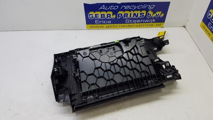 Handskfack från en Volkswagen Up! (121) 1.0 12V 60 2019