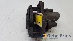 Używane Zacisk hamulcowy lewy tyl BMW 5 serie (E60) 545i 32V Cena € 35,00 Procedura marży oferowane przez Autorec. Gebr. Prins b.v.