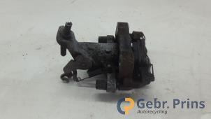 Używane Zacisk hamulcowy prawy tyl Peugeot 308 (L3/L8/LB/LH/LP) 1.6 BlueHDi 120 Cena € 40,00 Procedura marży oferowane przez Autorec. Gebr. Prins b.v.