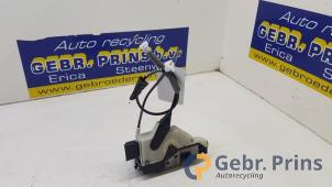 Gebruikte Deurslot Mechaniek 4Deurs rechts-voor Peugeot 208 I (CA/CC/CK/CL) 1.2 Vti 12V PureTech 82 Prijs € 20,00 Margeregeling aangeboden door Autorec. Gebr. Prins b.v.