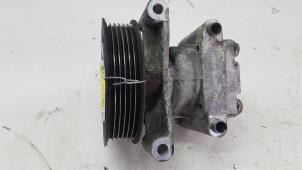 Begagnade Servostyrningspump Ford Fiesta 5 (JD/JH) 1.3 Pris € 30,00 Marginaltabell erbjuds av Autorec. Gebr. Prins b.v.