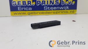 Gebruikte Keyless entry antenne Skoda Superb Combi (3V5) 2.0 TDI Prijs € 10,00 Margeregeling aangeboden door Autorec. Gebr. Prins b.v.