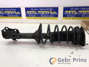 Gebruikte Voorpoot rechts Toyota Yaris (P1) 1.4 D-4D Prijs € 30,00 Margeregeling aangeboden door Autorec. Gebr. Prins b.v.