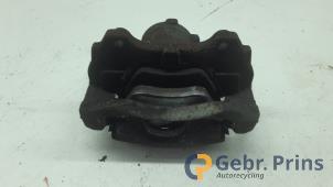 Gebruikte Remklauw (Tang) rechts-voor Fiat Doblo Cargo (223) 1.3 D 16V Multijet Prijs € 25,00 Margeregeling aangeboden door Autorec. Gebr. Prins b.v.