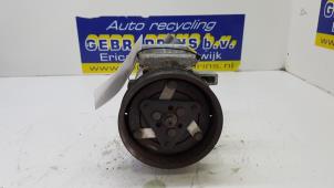 Begagnade Luftkonditioneringspump Renault Clio III (BR/CR) 1.2 16V 75 Pris € 40,00 Marginaltabell erbjuds av Autorec. Gebr. Prins b.v.