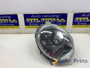 Begagnade Strålkastare, höger Daewoo Matiz Pris € 20,00 Marginaltabell erbjuds av Autorec. Gebr. Prins b.v.