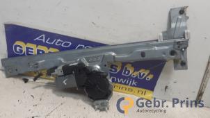 Gebruikte Raammechaniek 2Deurs links-voor Peugeot 207/207+ (WA/WC/WM) 1.4 Prijs € 20,00 Margeregeling aangeboden door Autorec. Gebr. Prins b.v.