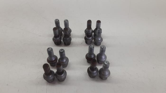 Wielbouten set van een Renault Twingo III (AH) 1.0 SCe 70 12V 2017