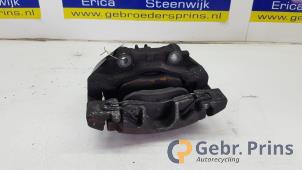 Gebruikte Remklauw (Tang) rechts-voor Peugeot Partner (GC/GF/GG/GJ/GK) 1.6 BlueHDi 100 Prijs € 30,25 Inclusief btw aangeboden door Autorec. Gebr. Prins b.v.