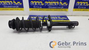 Begagnade Stötdämparstång, vänster fram Toyota Aygo (B40) 1.0 12V VVT-i Pris € 40,00 Marginaltabell erbjuds av Autorec. Gebr. Prins b.v.