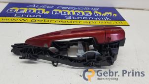 Gebruikte Deurgreep 4Deurs links-voor BMW 2 serie Gran Tourer (F46) 218i 1.5 TwinPower Turbo 12V Prijs € 40,00 Margeregeling aangeboden door Autorec. Gebr. Prins b.v.