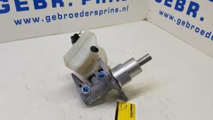 Begagnade Huvudcylinder Audi A4 Avant (B8) 1.8 TFSI 16V Pris € 40,00 Marginaltabell erbjuds av Autorec. Gebr. Prins b.v.