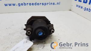 Gebruikte Remklauw (Tang) rechts-voor Volkswagen Up! (121) 1.0 12V 60 Prijs € 25,00 Margeregeling aangeboden door Autorec. Gebr. Prins b.v.