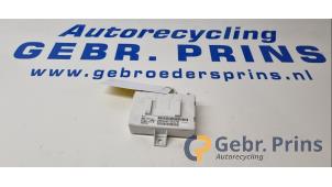 Gebruikte Navigatie Module Renault Twingo III (AH) 0.9 Energy TCE 90 12V Prijs € 40,00 Margeregeling aangeboden door Autorec. Gebr. Prins b.v.