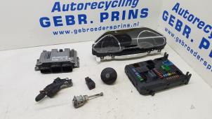 Begagnade Tändningslås + dator Peugeot 208 I (CA/CC/CK/CL) 1.4 HDi Pris € 150,00 Marginaltabell erbjuds av Autorec. Gebr. Prins b.v.