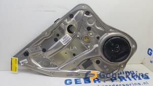 Gebruikte Ruitmechaniek 4Deurs links-achter Mercedes C Estate (S204) 2.2 C-200 CDI 16V BlueEFFICIENCY Prijs € 30,00 Margeregeling aangeboden door Autorec. Gebr. Prins b.v.