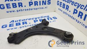 Gebruikte Draagarm onder links-voor Peugeot Bipper (AA) 1.3 BlueHDi 80 16V Prijs € 40,00 Margeregeling aangeboden door Autorec. Gebr. Prins b.v.