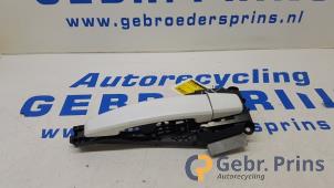 Gebruikte Deurgreep 4Deurs rechts-voor Opel Insignia 2.0 CDTI 16V 160 Ecotec Prijs € 20,00 Margeregeling aangeboden door Autorec. Gebr. Prins b.v.