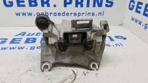 Begagnade Fäste, växellåda Renault Grand Scénic III (JZ) 1.4 16V TCe 130 Pris € 25,00 Marginaltabell erbjuds av Autorec. Gebr. Prins b.v.