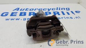 Begagnade Bakre bromsok, höger Ford Focus 3 Wagon 1.6 SCTi 16V Pris € 30,00 Marginaltabell erbjuds av Autorec. Gebr. Prins b.v.