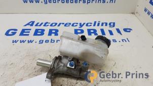 Begagnade Huvudcylinder Dacia Lodgy (JS) 1.3 TCE 130 16V Pris € 35,00 Marginaltabell erbjuds av Autorec. Gebr. Prins b.v.