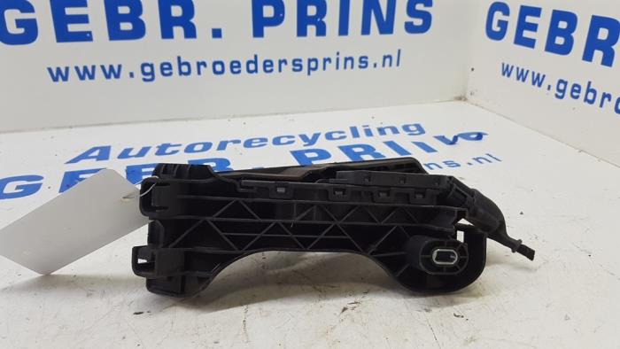 Gaspedal från en Volkswagen Golf V (1K1) 1.6 FSI 16V 2004