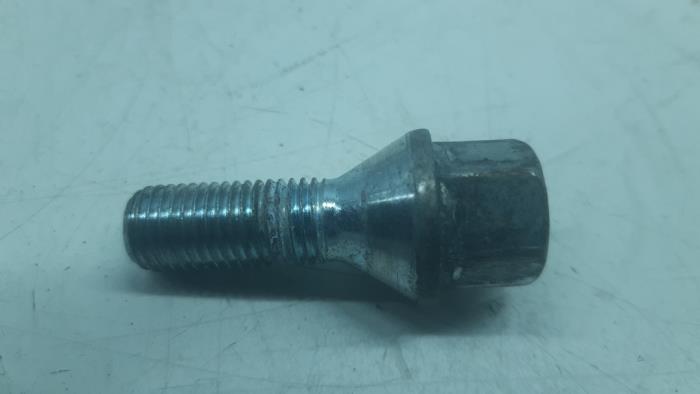 Wielbouten set van een Renault Twingo II (CN) 1.2 16V 2012