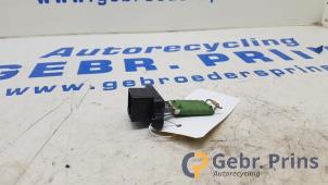 Gebruikte Kachel Weerstand Volkswagen Up! (121) 1.0 12V 60 Prijs € 10,00 Margeregeling aangeboden door Autorec. Gebr. Prins b.v.