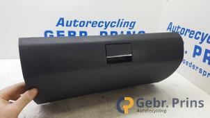 Gebruikte Dashboardkastje Mercedes A (W169) 1.5 A-150 5-Drs. Prijs € 25,00 Margeregeling aangeboden door Autorec. Gebr. Prins b.v.