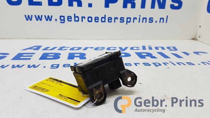 Styrvinkelsensor från en Opel Astra H GTC (L08) 1.6 16V Twinport 2006