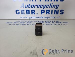 Begagnade Brytare, parkeringsbroms Seat Leon ST (5FF) 1.0 TSI 12V Pris € 15,00 Marginaltabell erbjuds av Autorec. Gebr. Prins b.v.